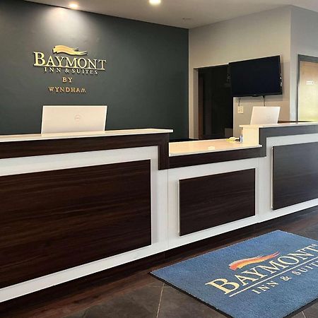 Baymont By Wyndham Indianapolis Northeast Hotel Exterior foto