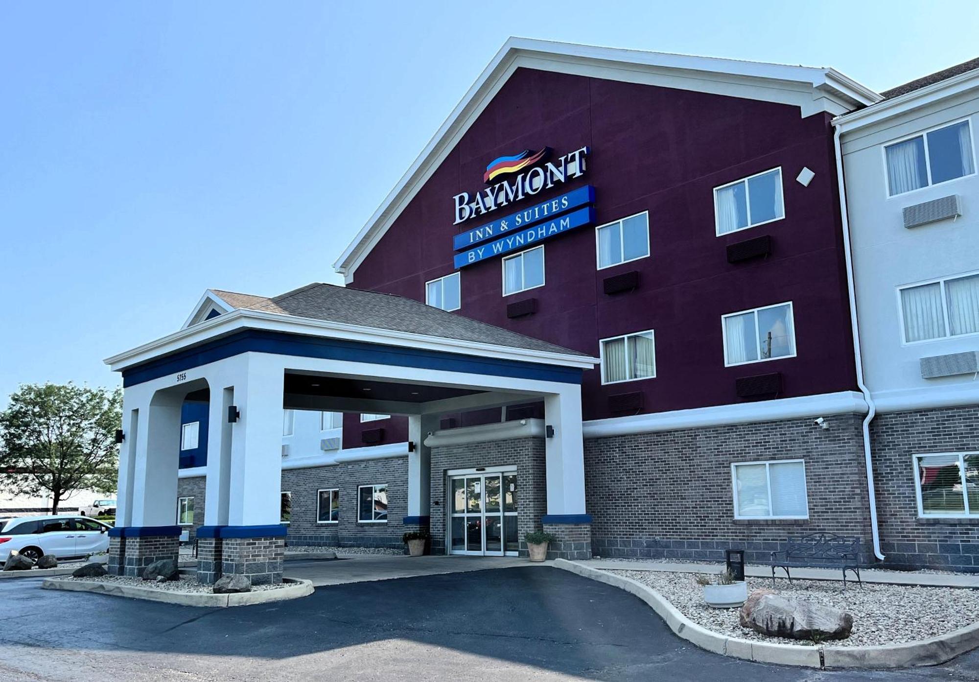 Baymont By Wyndham Indianapolis Northeast Hotel Exterior foto
