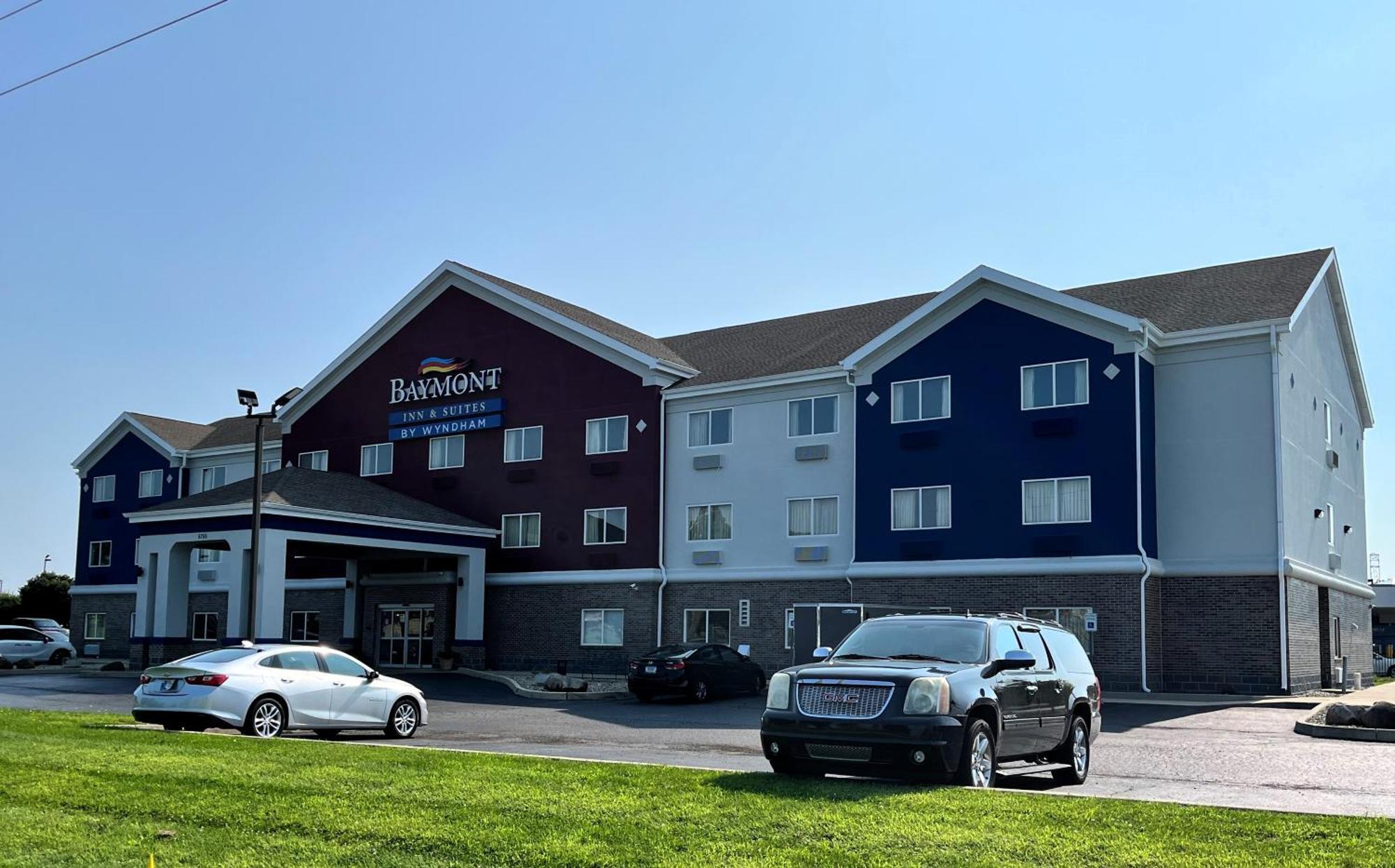 Baymont By Wyndham Indianapolis Northeast Hotel Exterior foto