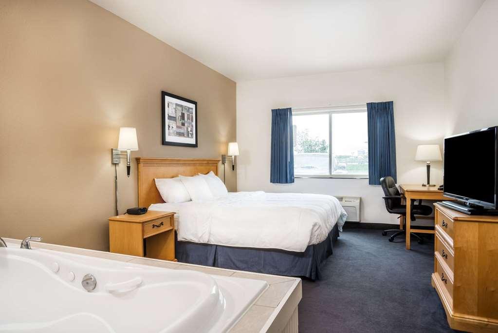 Baymont By Wyndham Indianapolis Northeast Hotel Cameră foto