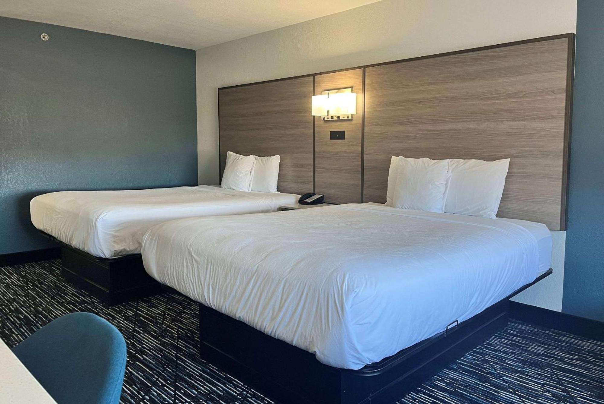 Baymont By Wyndham Indianapolis Northeast Hotel Exterior foto